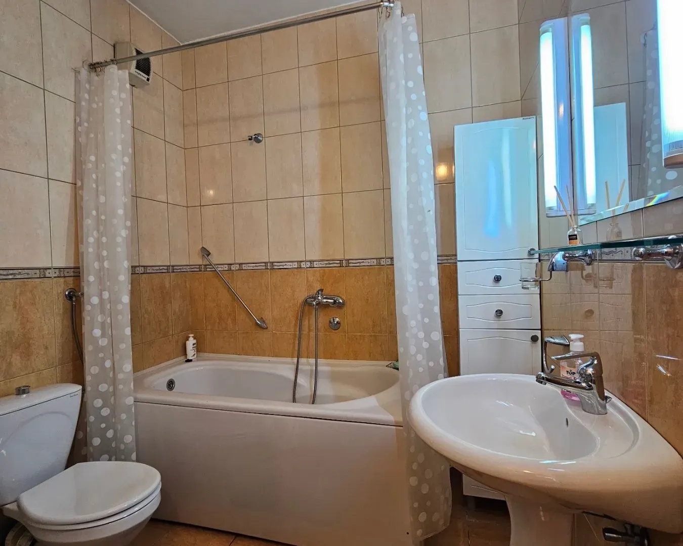 Rent, two bedroom apartment, 74m², Preko Morače, Podgorica