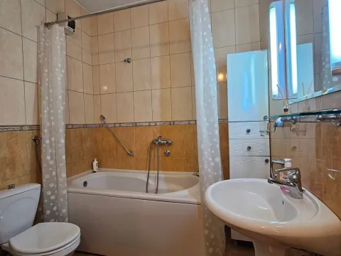 Rent, two bedroom apartment, 74m², Preko Morače, Podgorica - image 8