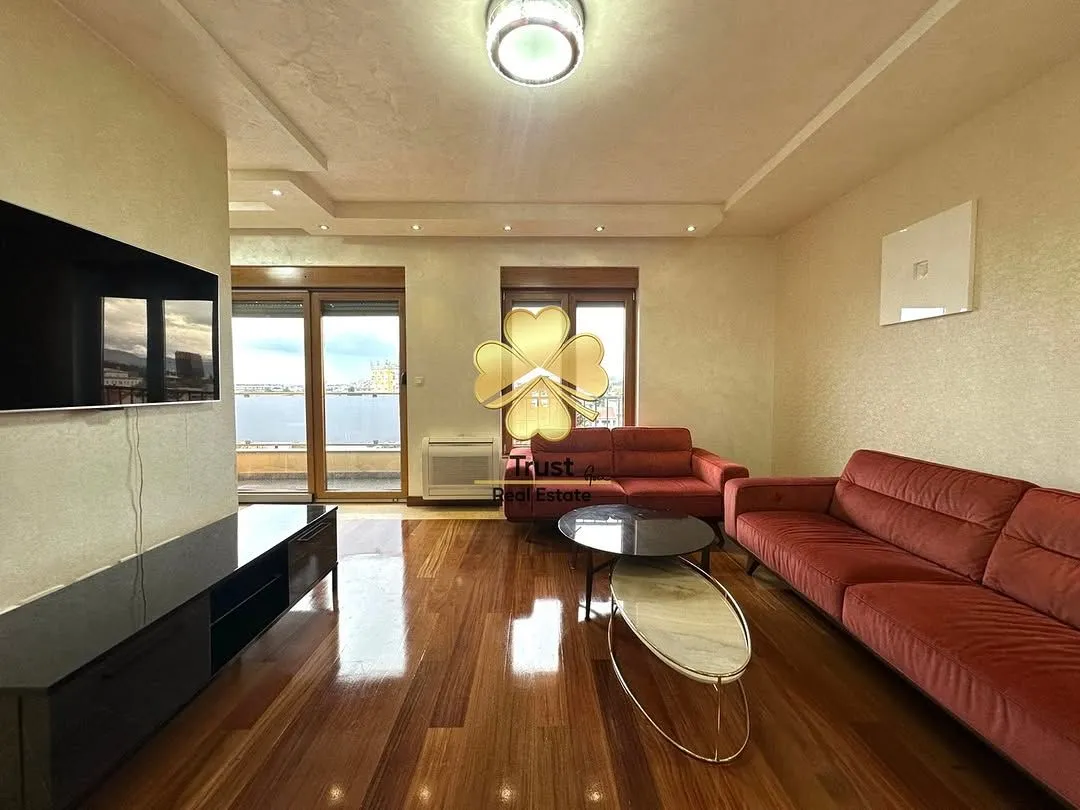 Rent, four bedroom apartment, 130m², Centar, Podgorica