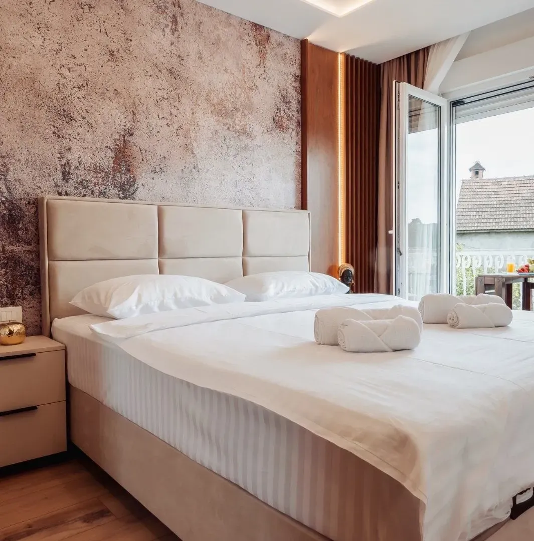 Izdavanje, dvosoban stan, 60m², Pod Kuk, Tivat