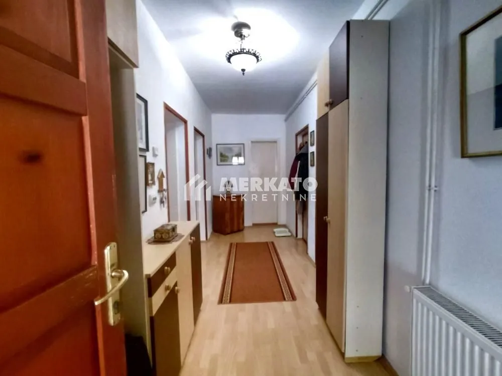 Prodaja, kuća, 190m², Berbersko staro, Zrenjanin