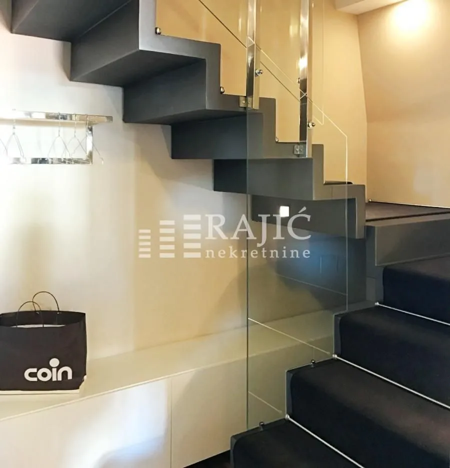 Sale, apartment, 160m², Vračar Sve Podlokacije, Beograd