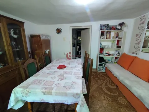 Prodaja, kuća, 102m², Novo Selo, Subotica - image 8