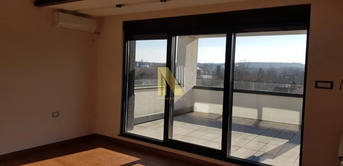 Izdavanje, stan, 240m², Telep, Novi Sad Sve Podlokacije