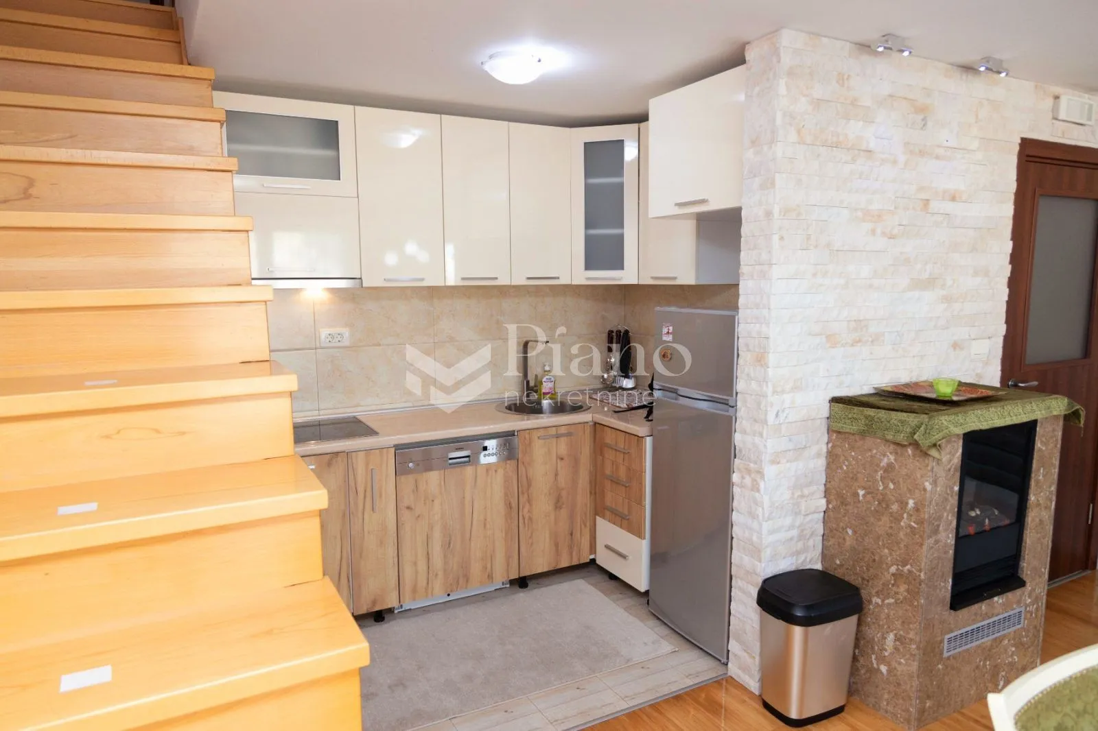 Rent, three bedroom apartment, 130m², Zabjelo, Podgorica