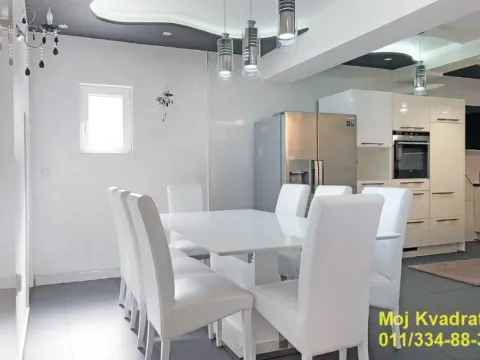 Prodaja, kuća, 340m², Zemun Sve Podlokacije, Beograd - image 3