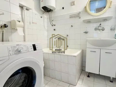 Izdavanje, dvosoban stan, 60m², Momišići, Podgorica - image 8