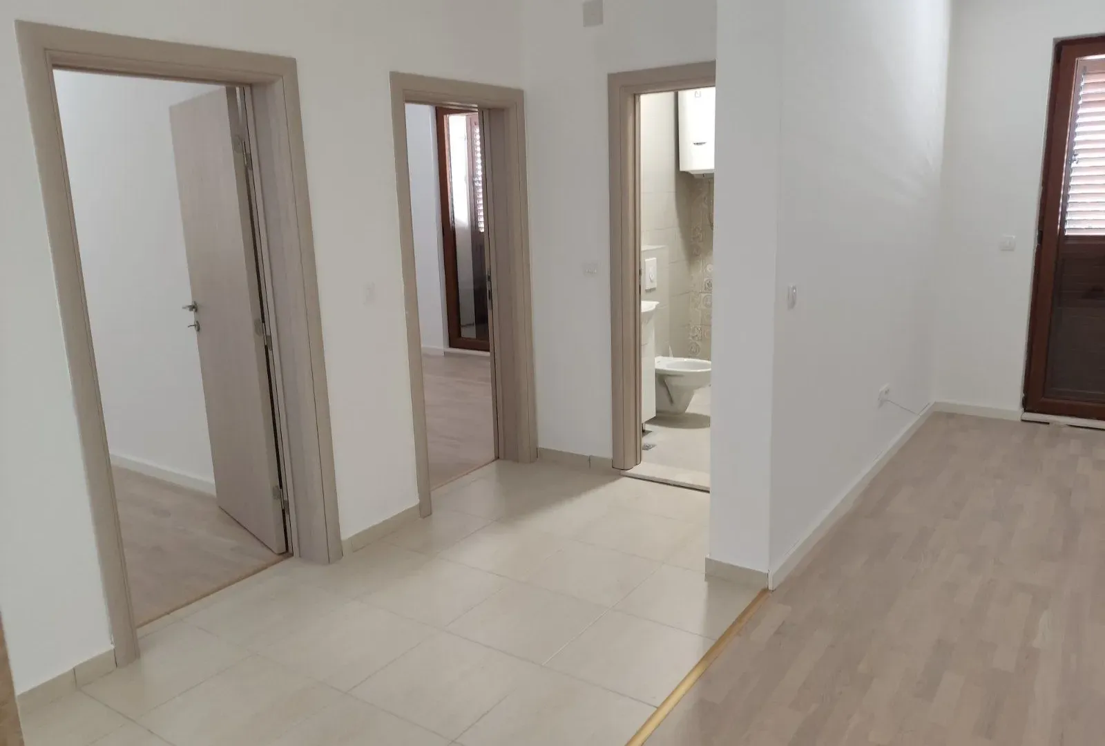 Prodaja, trosoban stan, 217m², Mažina, Tivat