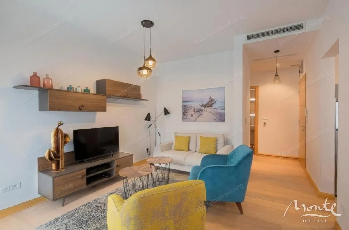 Prodaja, dvosoban stan, 77m², Maine, Budva