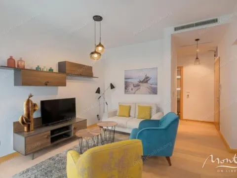 Sale, two bedroom apartment, 77m², Maine, Budva - image 2