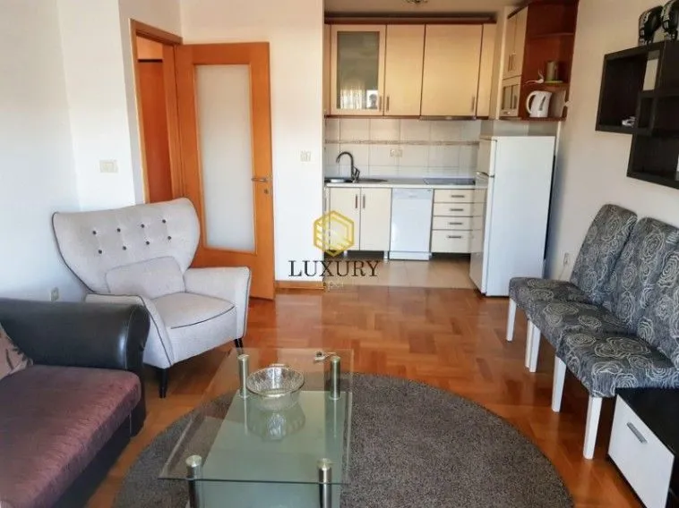Rent, three bedroom apartment, 71m², Stari Aerodrom, Podgorica