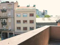 Izdavanje, trosoban stan, 138m², Savski Venac, Beograd - image 8