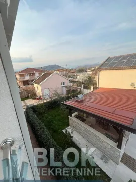 Izdavanje, kuća, 300m², Donja Gorica, Podgorica - image 4