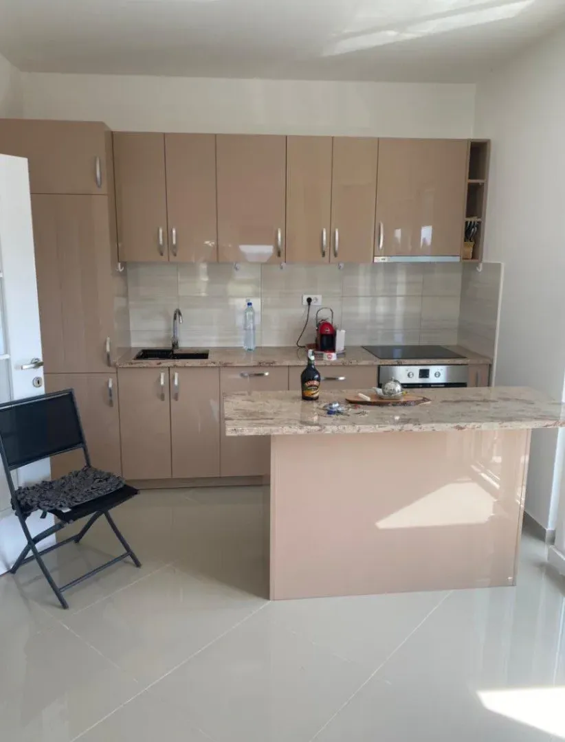 Sale, one bedroom apartment, 51m², Šušanj, Bar