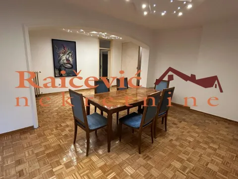 Rent, three bedroom apartment, 115m², Kalenić Pijaca, Vračar Sve Podlokacije - image 2