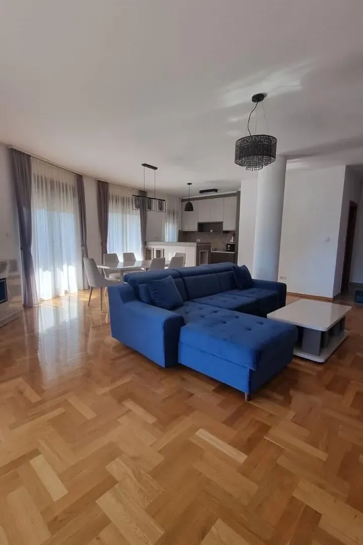 Prodaja, dvosoban stan, 130m², Bečići, Budva