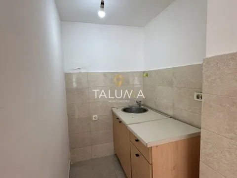 Izdavanje, jednosoban stan, 27m², Centar, Podgorica - image 2