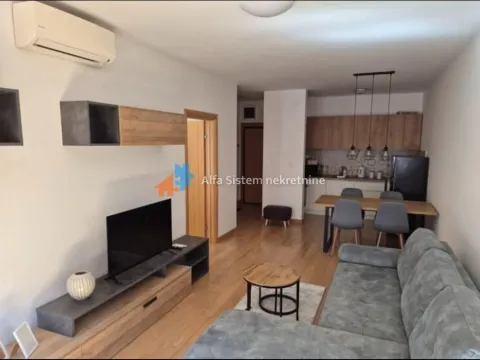 Stan in Južni Bulevar