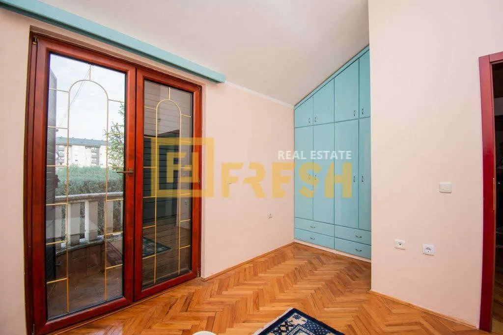 Rent, house, 450m², Zabjelo, Podgorica