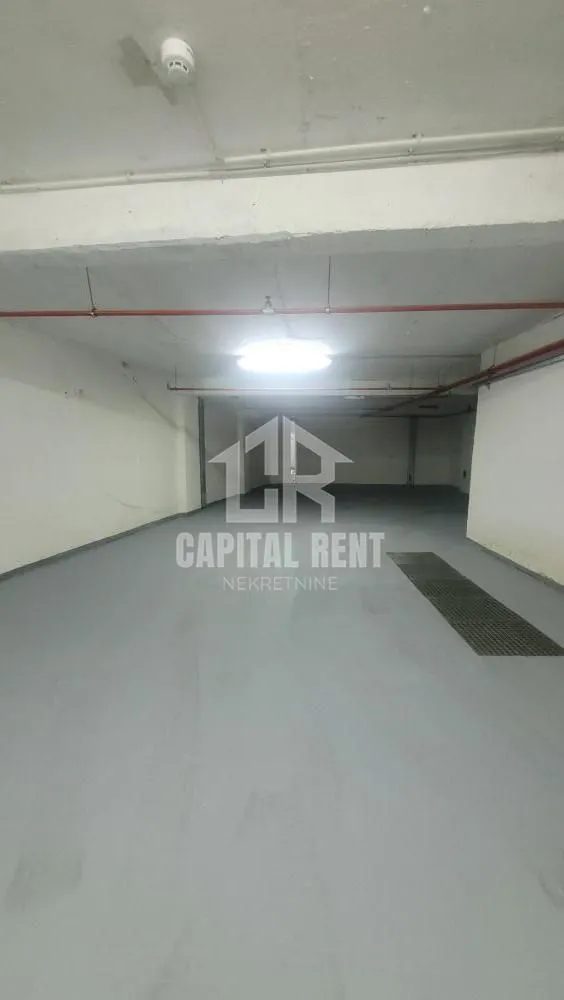 Izdavanje, parking/garaža, 11m², Kalenić Pijaca, Vračar Sve Podlokacije
