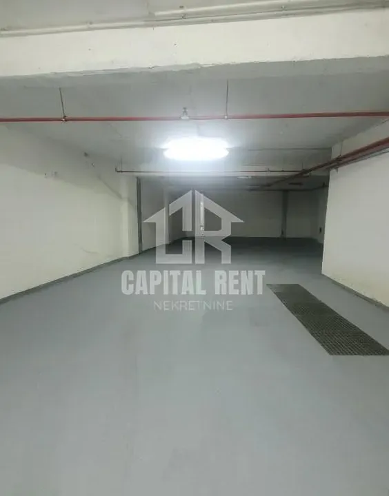 Izdavanje, parking/garaža, 11m², Kalenić Pijaca, Vračar Sve Podlokacije