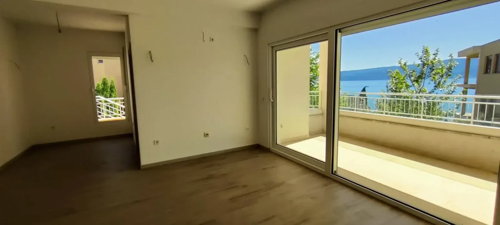Prodaja, stan, 65m², Tivat, Crna Gora
