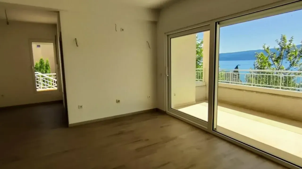 Prodaja, stan, 65m², Tivat, Crna Gora