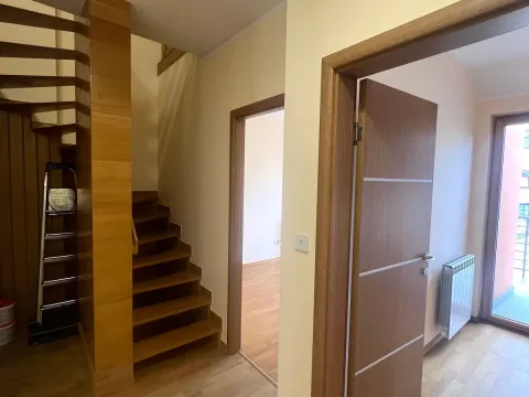 Izdavanje, četvorosoban stan, 115m², Dedinje Sve Podlokacije, Beograd - image 2