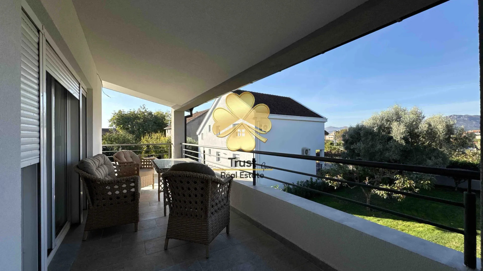 Izdavanje, kuća, 180m², Vranići, Podgorica