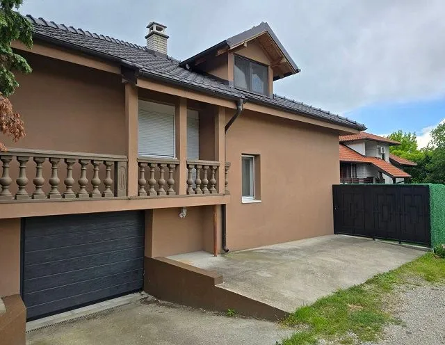 Prodaja, kuća, 150m², Zlatno Brdo, Smederevo