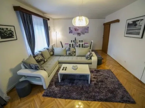 Prodaja, trosoban stan, 96m², Centar, Kolašin - image 3