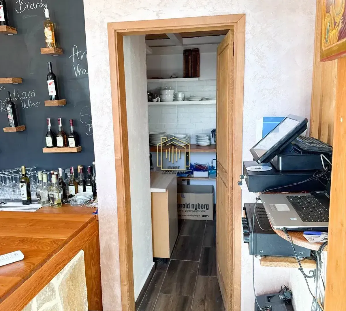 Sale, office space, 96m², Rijeka Crnojevića, Cetinje