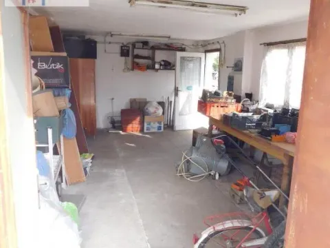 Izdavanje, poslovni prostor, 150m², Petrovac, Kragujevac - image 13