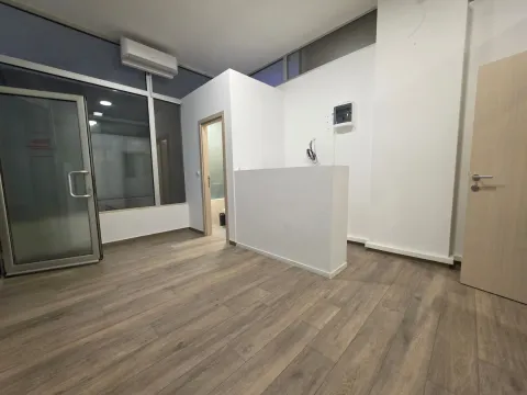 Sale, office space, 31m², Budva, Crna Gora - image 1