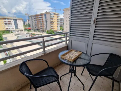 Izdavanje, jednosoban stan, 50m², City Kvart, Podgorica - image 6