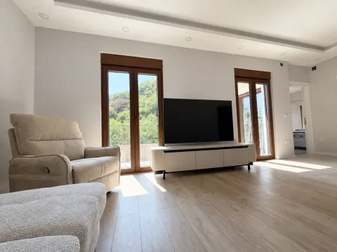 Sale, two bedroom apartment, 104m², Bečići, Budva - image 3