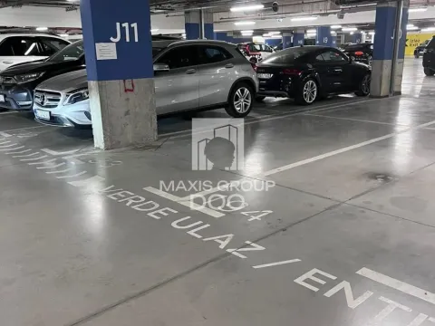 Izdavanje, trosoban stan, 80m², Savski Venac, Beograd - image 13