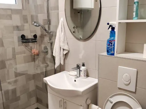 Rent, two bedroom apartment, 68m², Gintaš, Podgorica - image 12