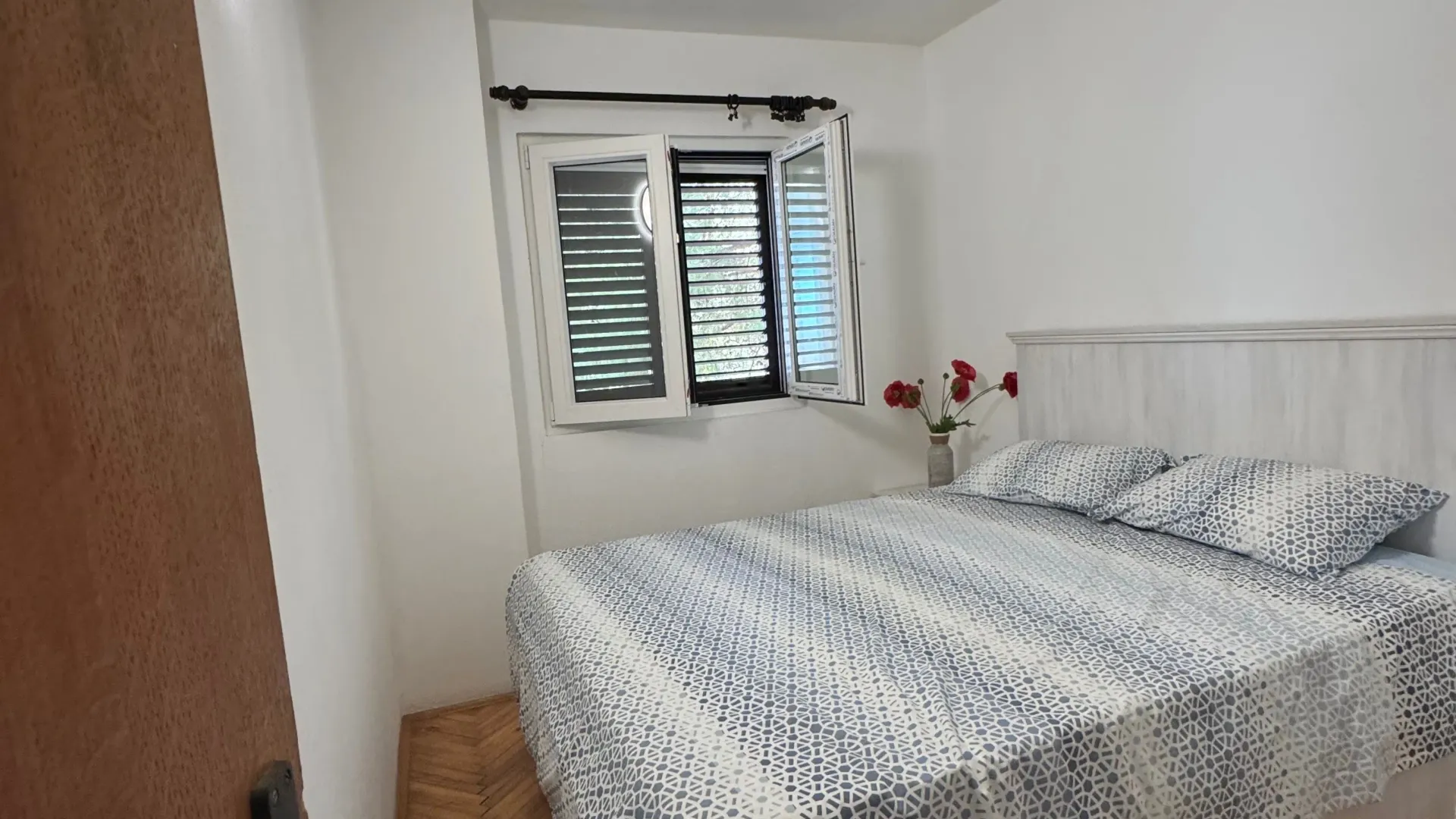 Prodaja, jednosoban stan, 67m², Petrovac, Budva