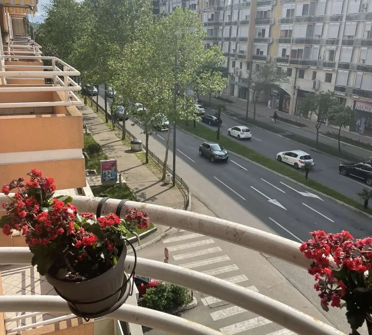 Rent, office space, 120m², Preko Morače, Podgorica