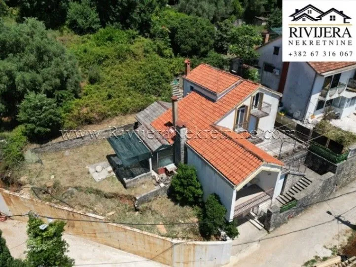 Prodaja, kuća, 220m², Centar, Herceg Novi