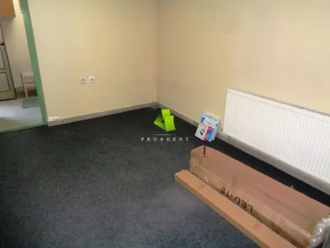 Izdavanje, poslovni prostor, 70m², Ledena Stena, Niš - image 4