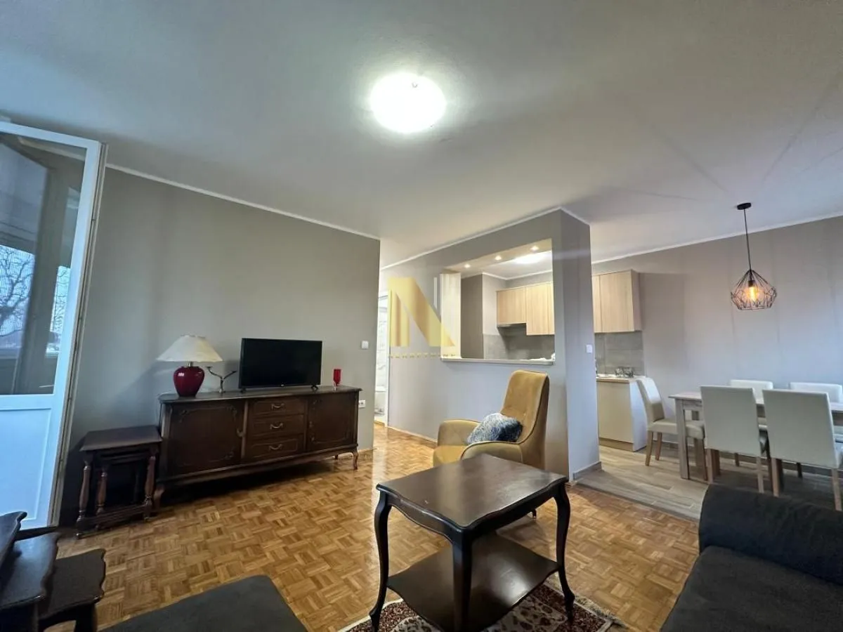 Izdavanje, dvosoban stan, 64m², Liman 2, Novi Sad Sve Podlokacije