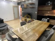 Izdavanje, trosoban stan, 100m², City Kvart, Podgorica - image 1