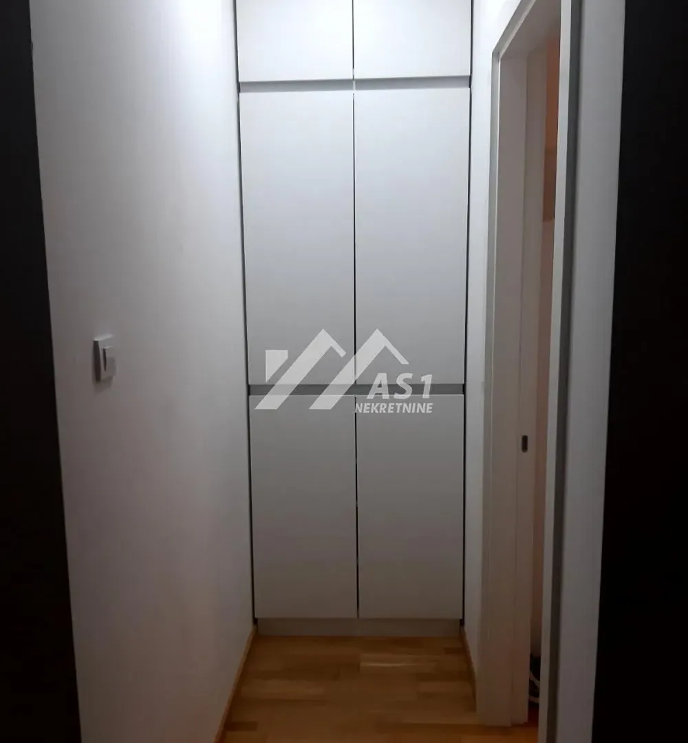 Izdavanje, jednosoban stan, 41m², Podbara, Novi Sad Sve Podlokacije