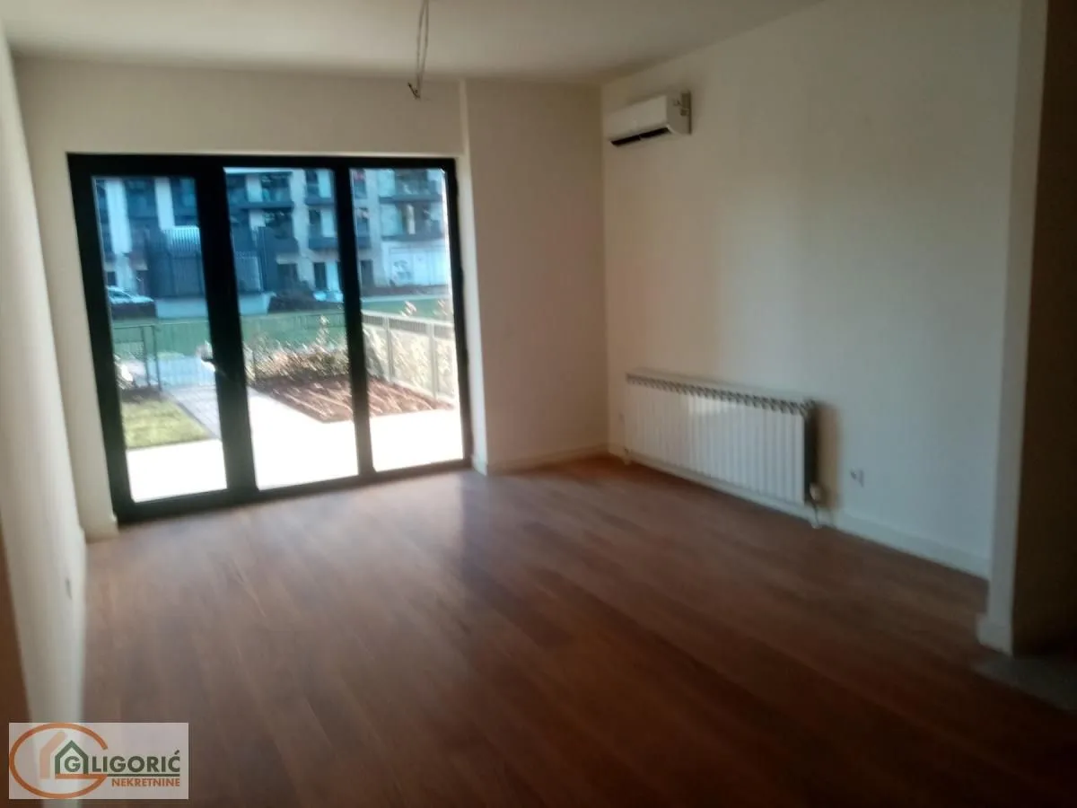 Prodaja, trosoban stan, 72m², Savski Venac, Beograd