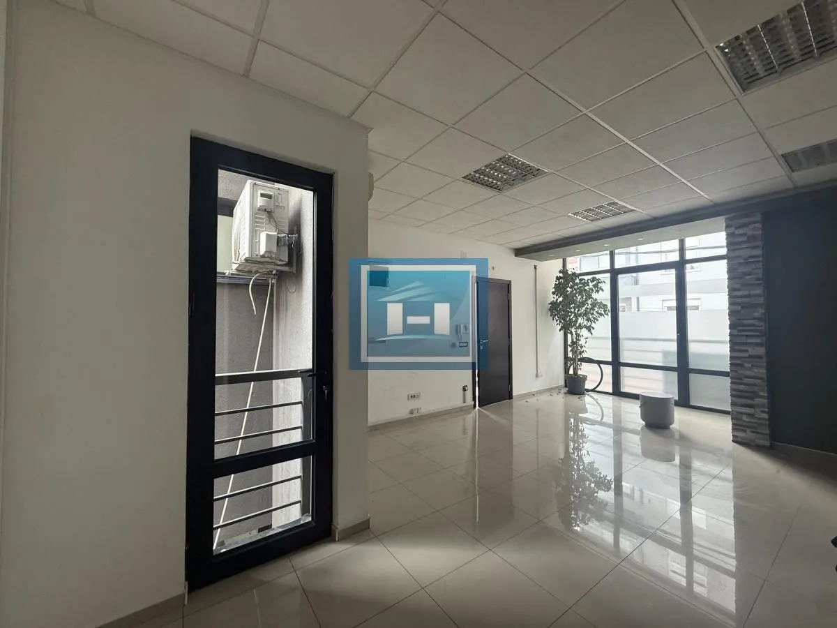 Izdavanje, jednosoban stan, 55m², Centar, Jagodina