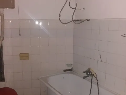 Prodaja, kuća, 38m², Podgorica, Crna Gora - image 4