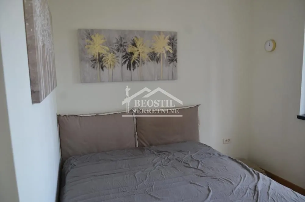 Prodaja, trosoban stan, 82m², Savski Venac, Beograd