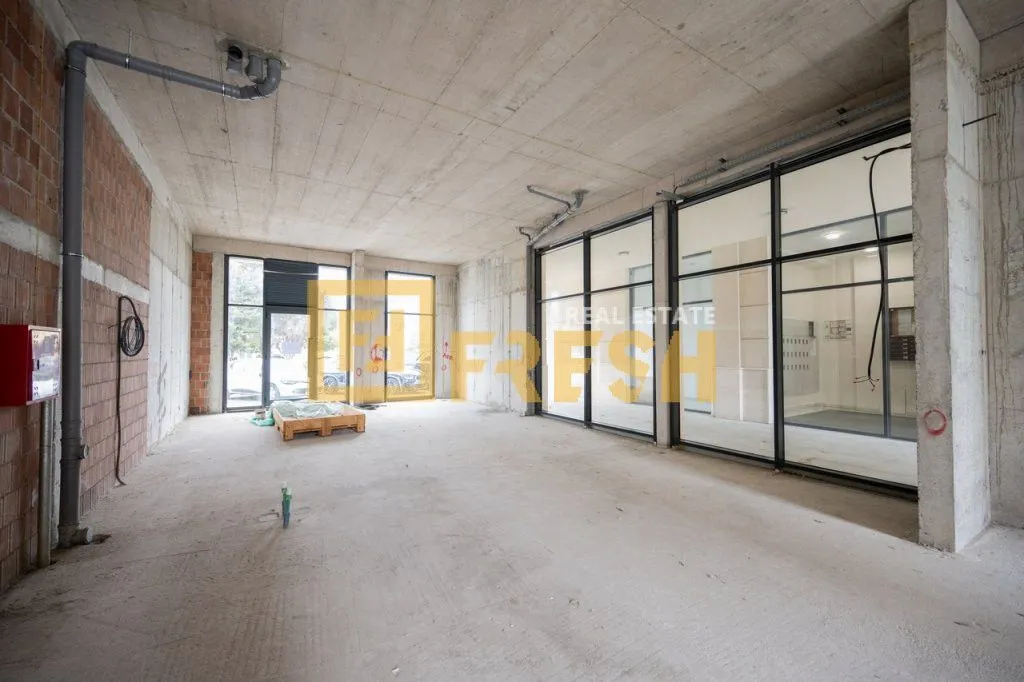 Rent, office space, 110m², Ljubović, Podgorica